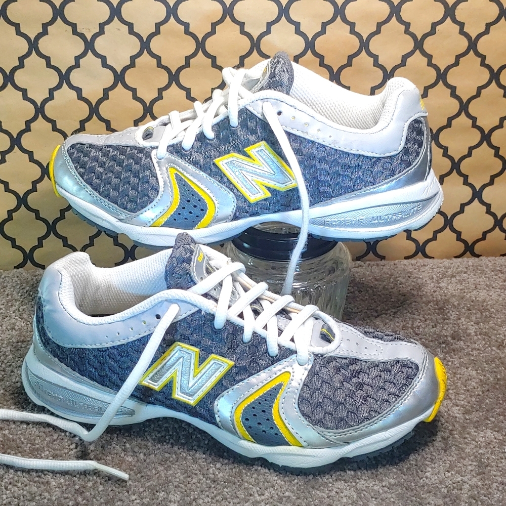 New Balance 550 
Ultra Light